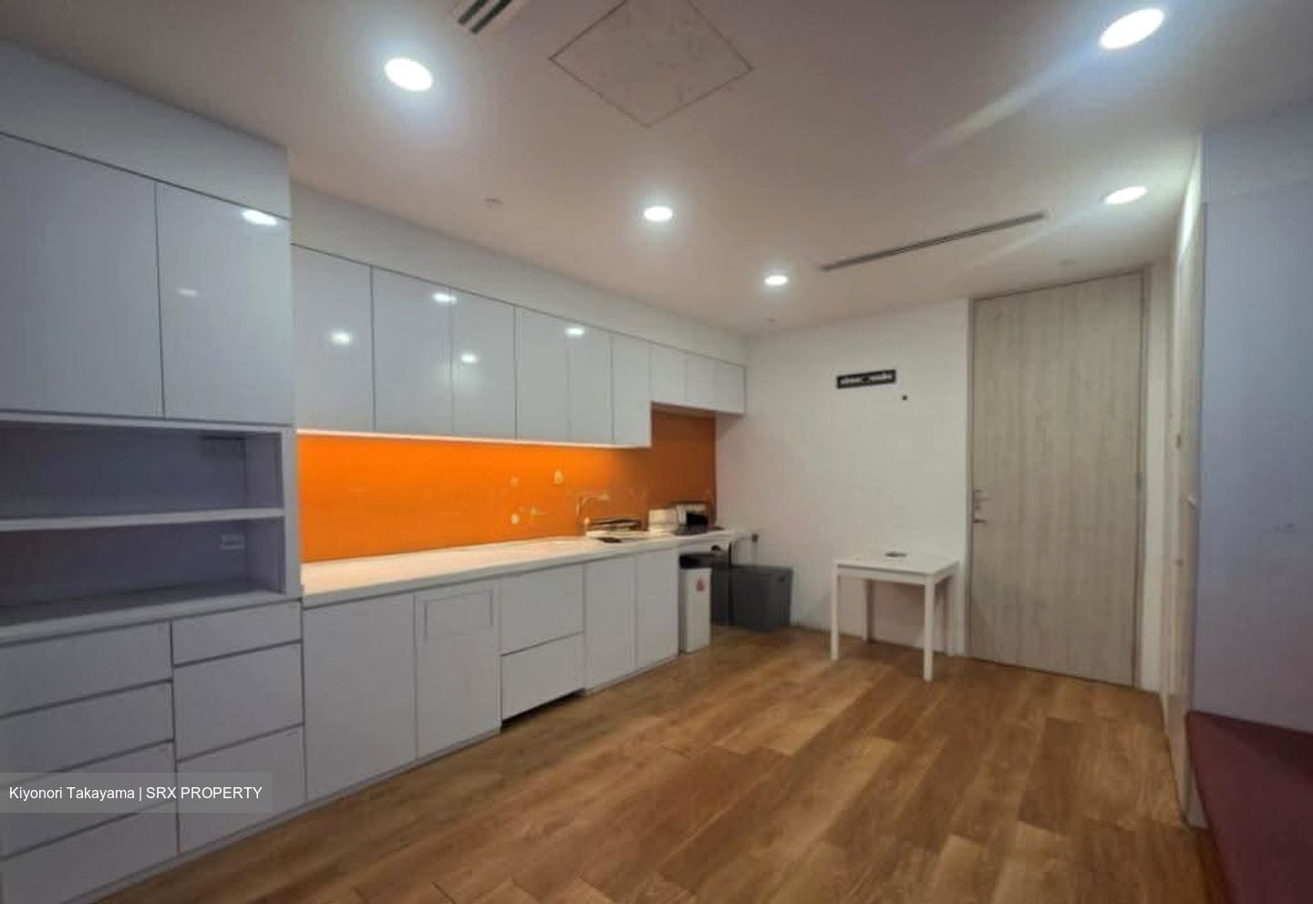 MYP Plaza (D1), Office #638104771